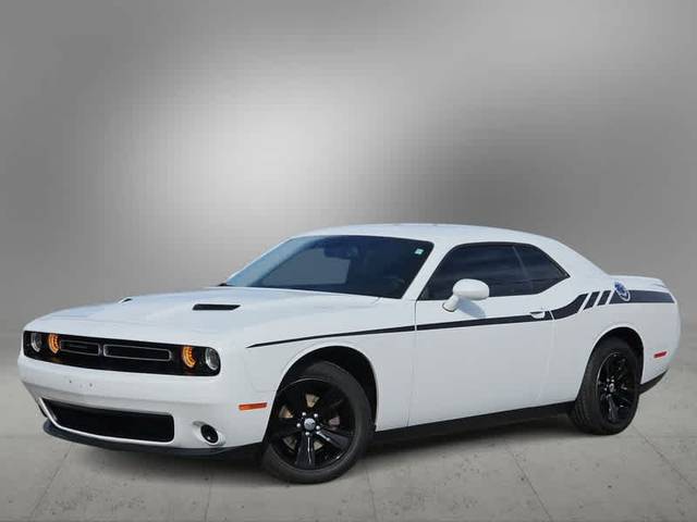 2019 Dodge Challenger SXT RWD photo