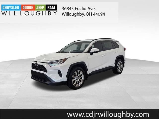 2020 Toyota RAV4 XLE Premium AWD photo