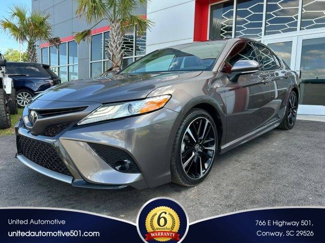 2020 Toyota Camry XSE FWD photo