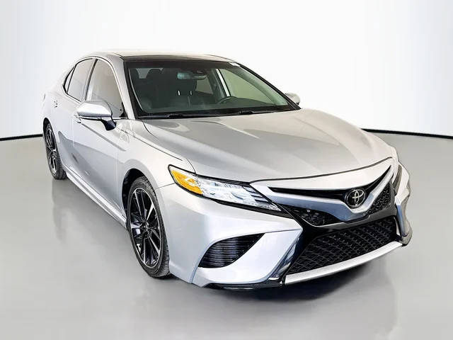2020 Toyota Camry XSE FWD photo