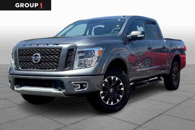 2019 Nissan Titan PRO-4X 4WD photo
