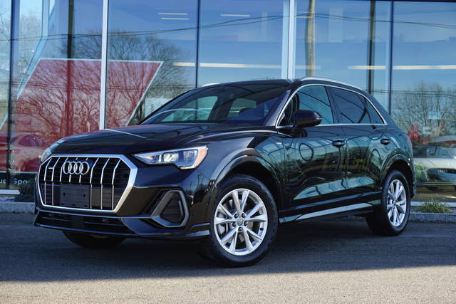 2021 Audi Q3 S line Premium AWD photo