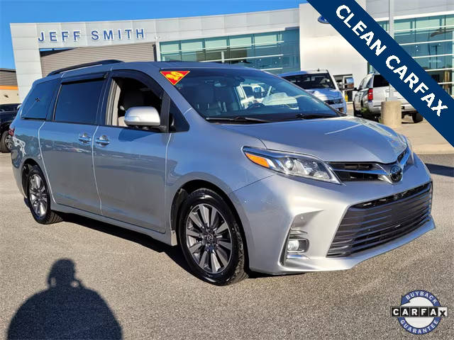 2020 Toyota Sienna Limited Premium FWD photo