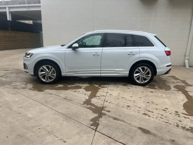 2021 Audi Q7 Premium Plus AWD photo