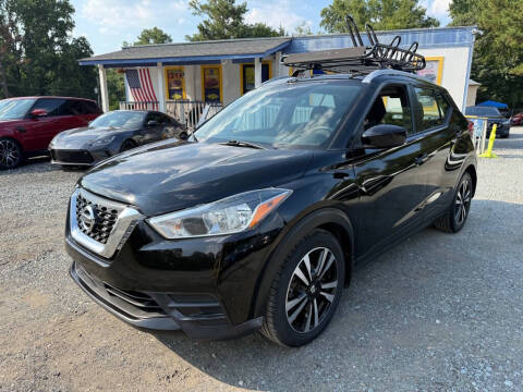 2020 Nissan Kicks SV FWD photo