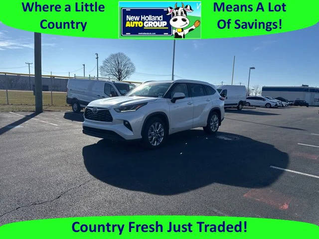 2020 Toyota Highlander Hybrid Limited AWD photo