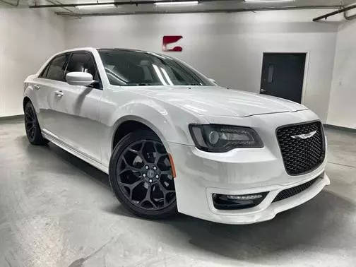 2020 Chrysler 300 300S RWD photo