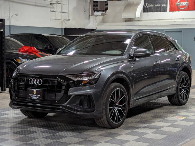 2021 Audi Q8 Premium Plus AWD photo