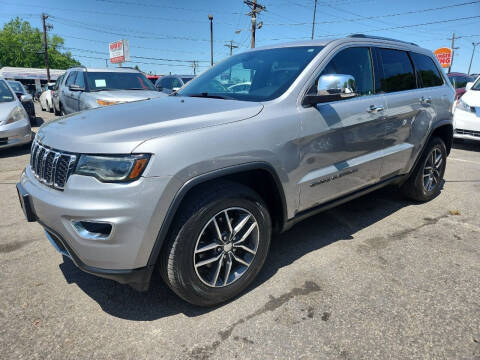 2017 Jeep Grand Cherokee Limited 4WD photo