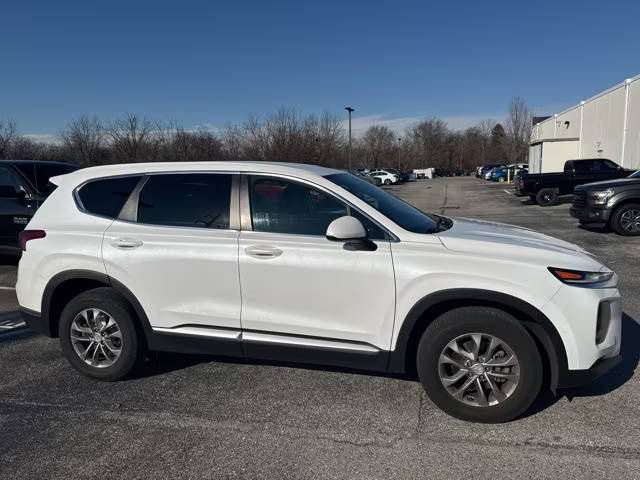 2019 Hyundai Santa Fe SE AWD photo