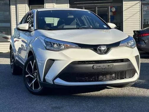 2020 Toyota C-HR XLE FWD photo