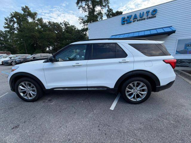 2020 Ford Explorer XLT RWD photo
