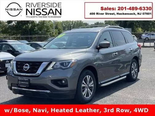 2020 Nissan Pathfinder SL 4WD photo