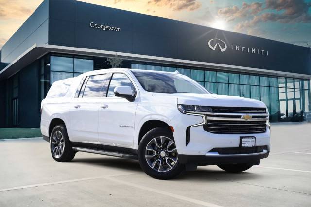 2021 Chevrolet Suburban LT RWD photo