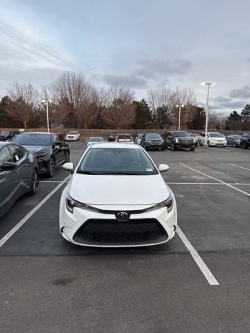 2021 Toyota Corolla LE FWD photo