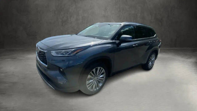 2020 Toyota Highlander Platinum FWD photo