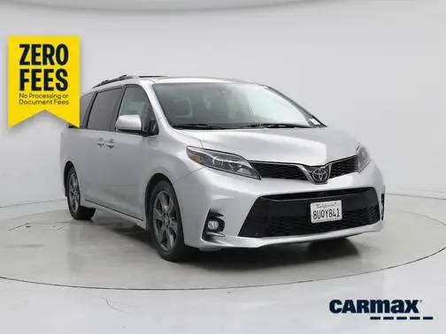 2020 Toyota Sienna SE Premium FWD photo