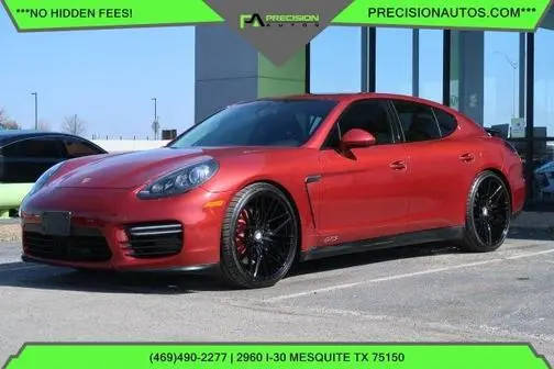 2016 Porsche Panamera GTS AWD photo