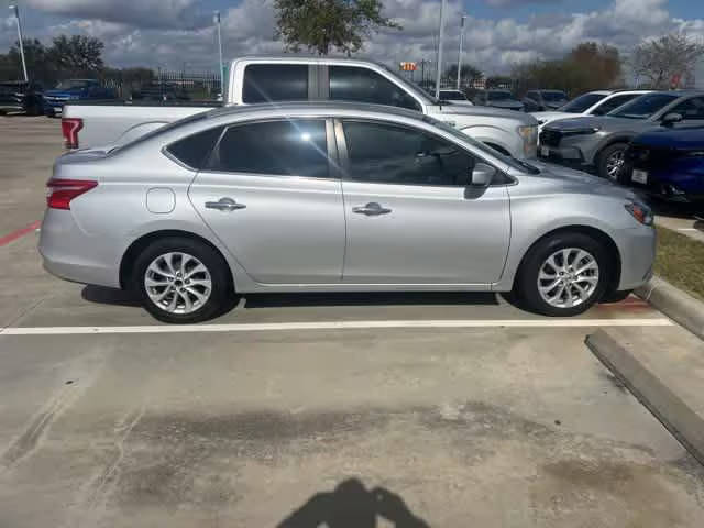 2019 Nissan Sentra SV FWD photo