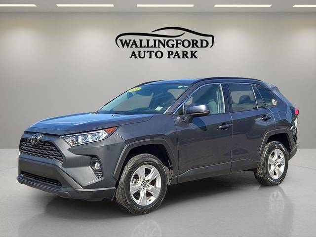 2020 Toyota RAV4 XLE AWD photo