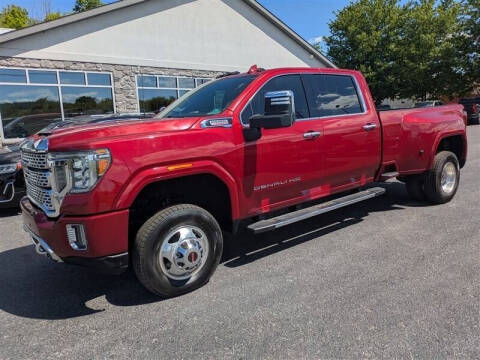2020 GMC Sierra 3500HD Denali 4WD photo