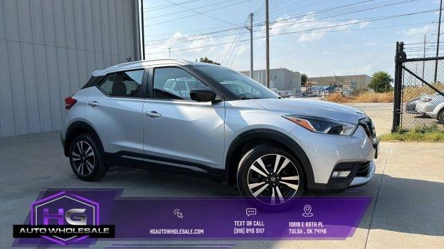 2020 Nissan Kicks SR FWD photo