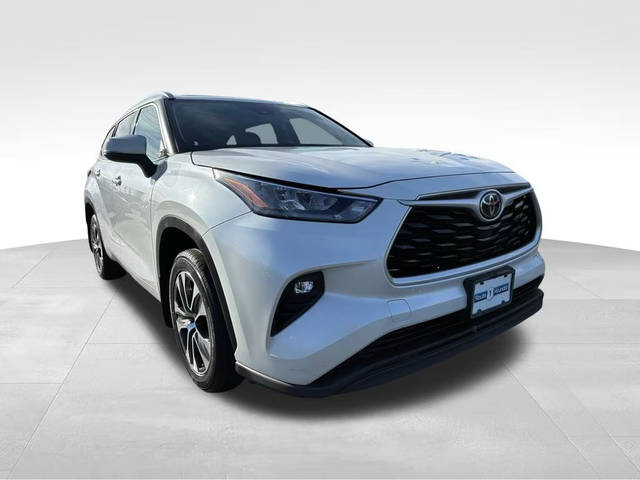 2020 Toyota Highlander XLE AWD photo