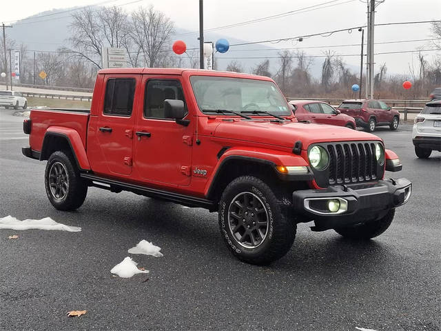 2021 Jeep Gladiator Overland 4WD photo