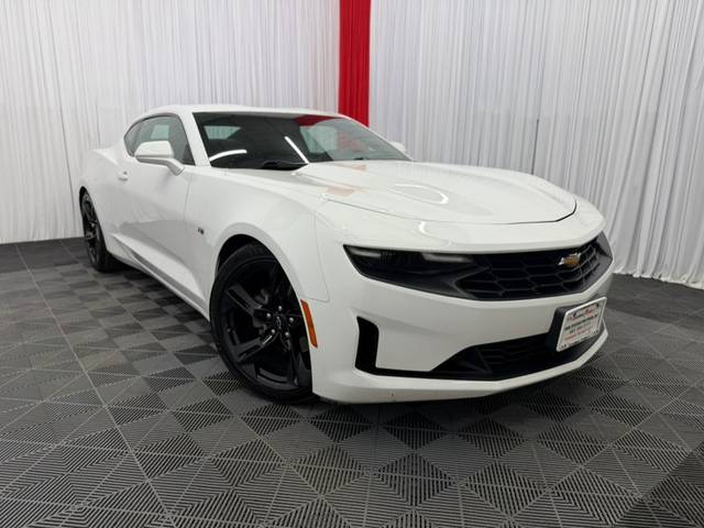 2021 Chevrolet Camaro 1LT RWD photo