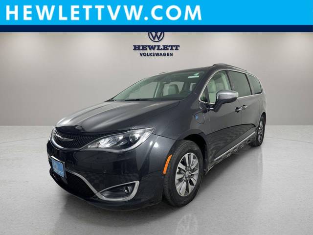 2020 Chrysler Pacifica Minivan Hybrid Limited FWD photo