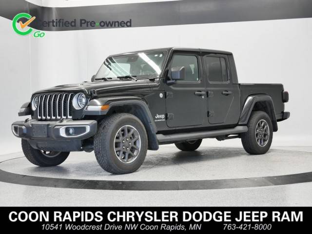2021 Jeep Gladiator Overland 4WD photo