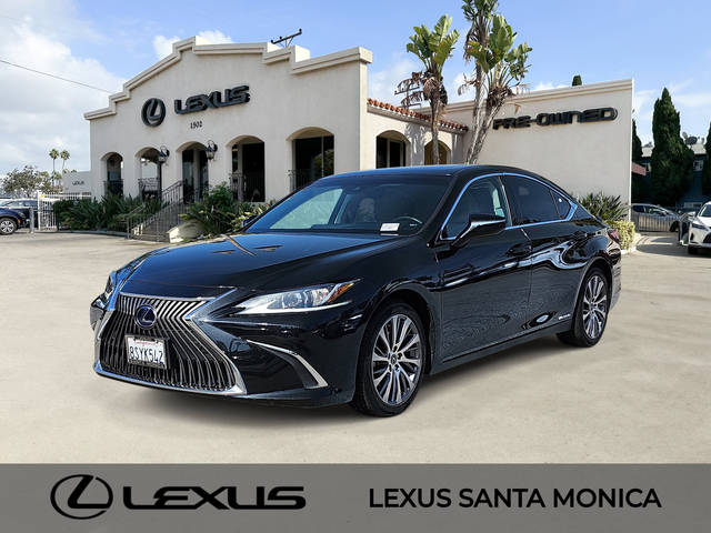 2020 Lexus ES ES 300h FWD photo
