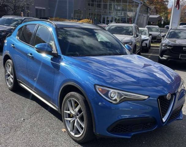 2018 Alfa Romeo Stelvio Ti Sport AWD photo