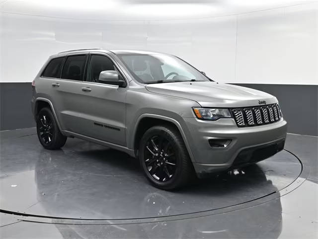 2020 Jeep Grand Cherokee Altitude RWD photo