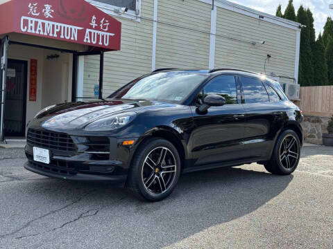 2020 Porsche Macan S AWD photo