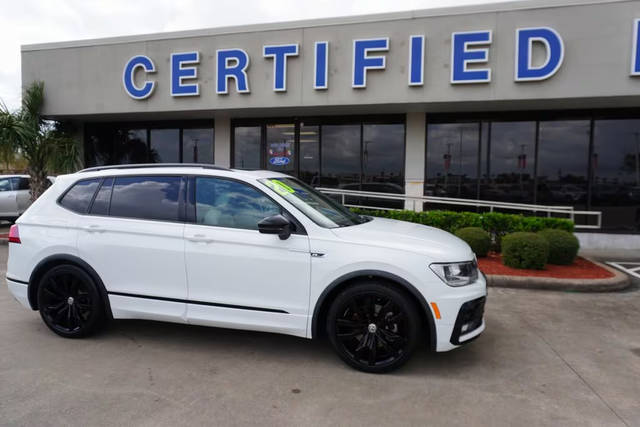 2020 Volkswagen Tiguan SE R-Line Black AWD photo