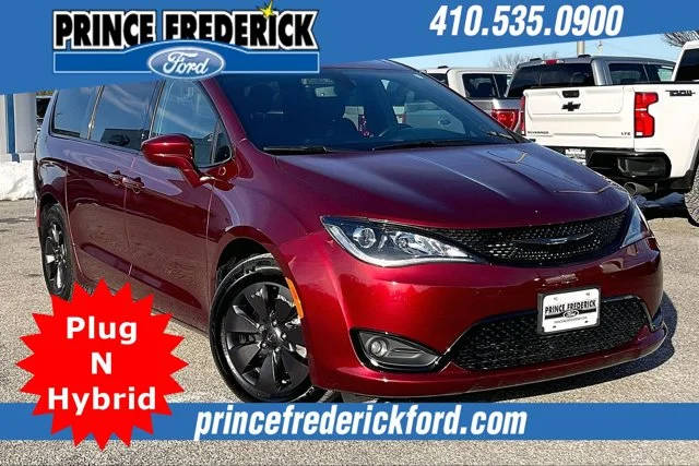 2020 Chrysler Pacifica Minivan Hybrid Touring L FWD photo