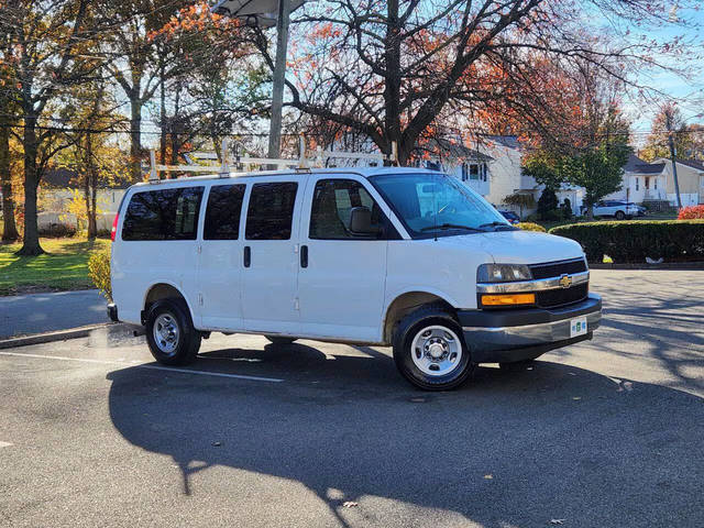 2018 Chevrolet Express LT RWD photo
