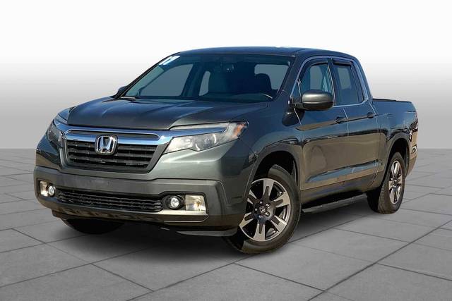 2017 Honda Ridgeline RTL-T FWD photo