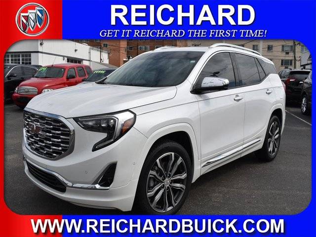 2020 GMC Terrain Denali FWD photo