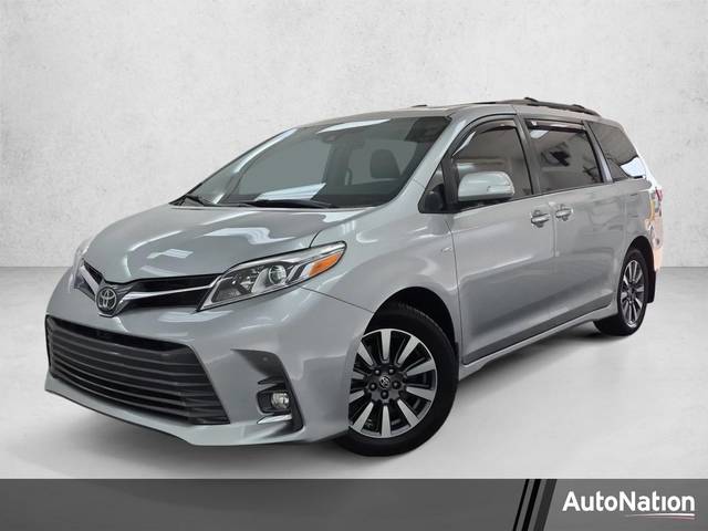 2020 Toyota Sienna Limited Premium AWD photo