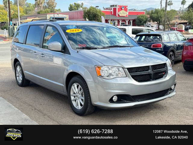 2019 Dodge Grand Caravan SXT FWD photo