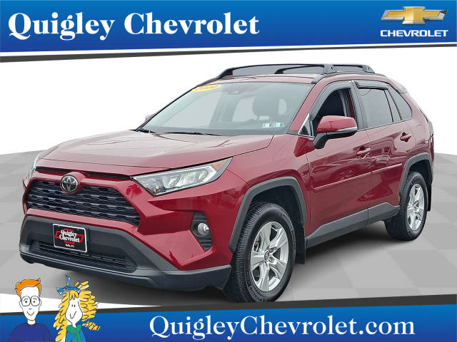 2020 Toyota RAV4 XLE AWD photo