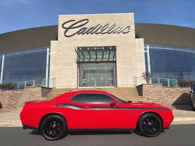 2015 Dodge Challenger R/T Plus RWD photo