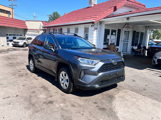 2020 Toyota RAV4 LE AWD photo