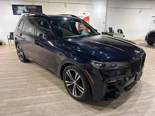 2021 BMW X7 M50i AWD photo