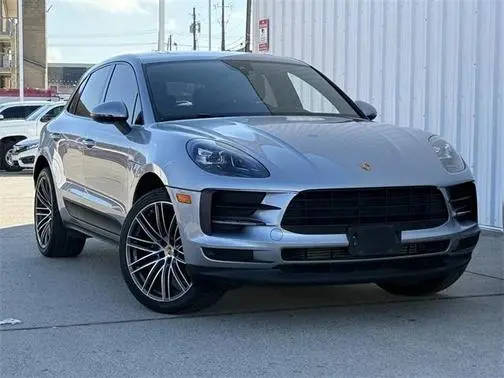 2020 Porsche Macan  AWD photo