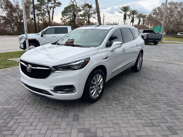 2020 Buick Enclave Essence FWD photo