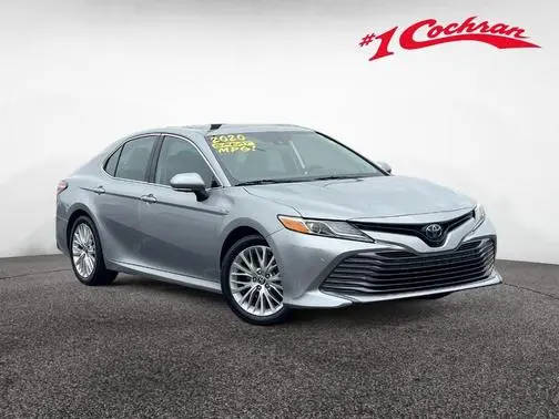 2020 Toyota Camry Hybrid XLE FWD photo
