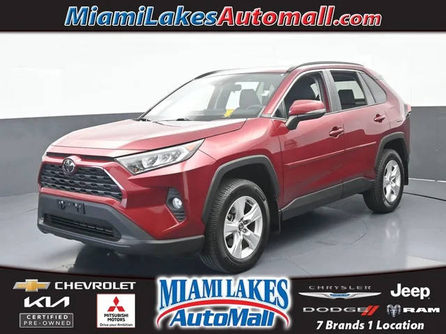 2020 Toyota RAV4 XLE AWD photo